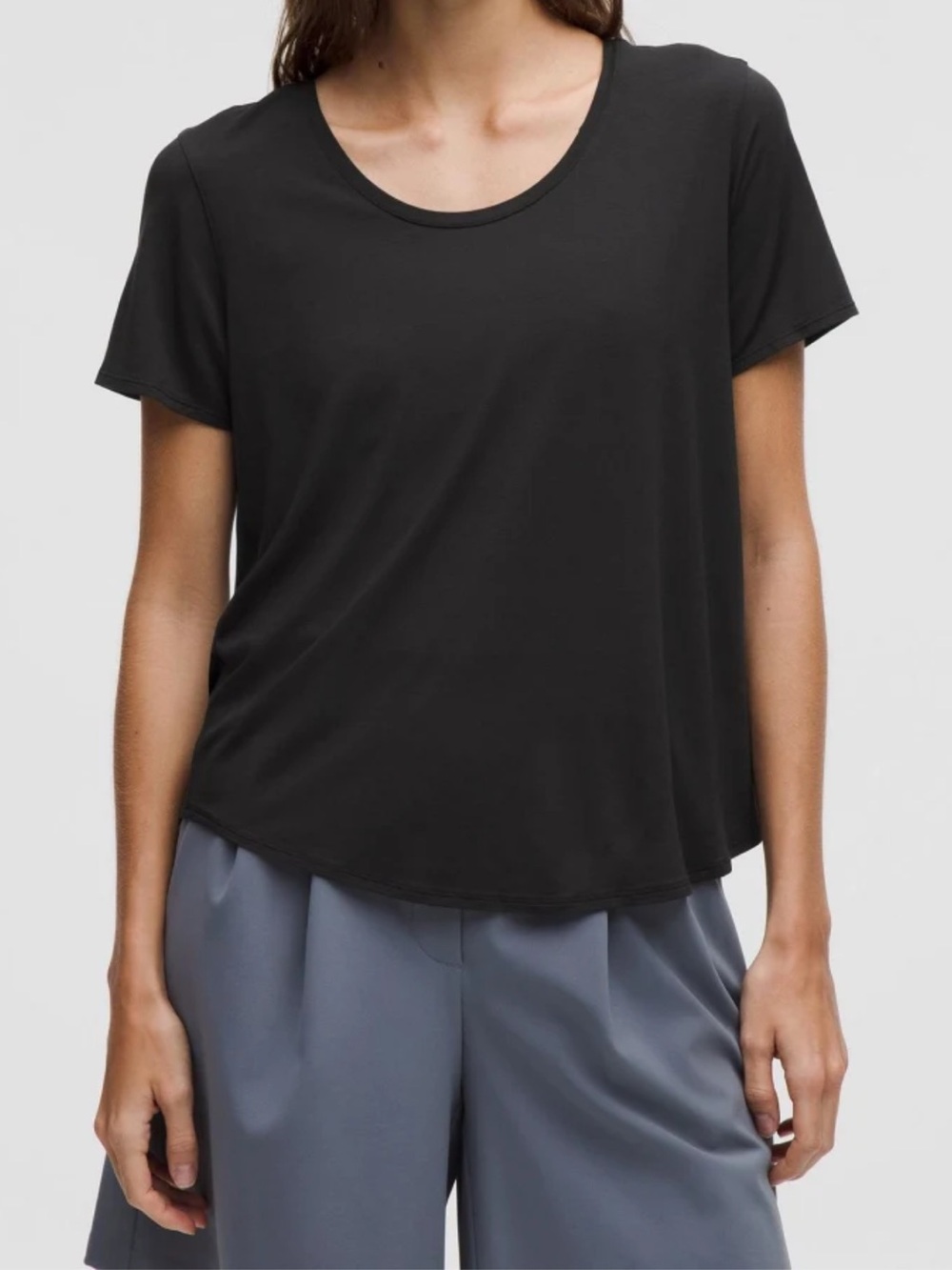 Lululemon Women's Black Short-Sleeve Scoop Neck Shirt